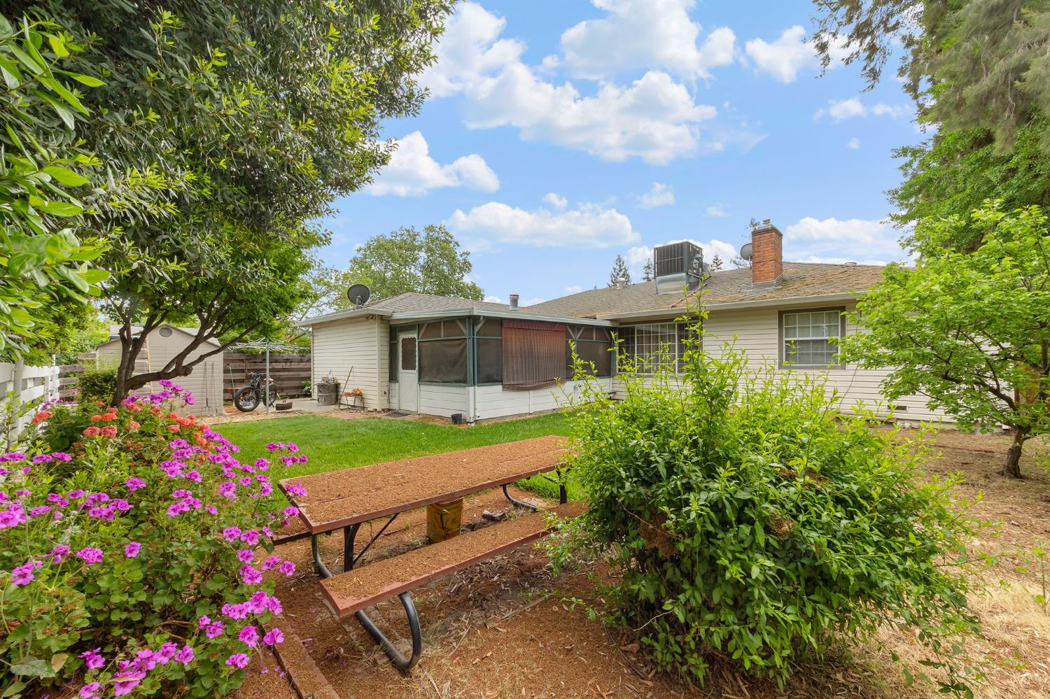 401 Gibson Road Woodland, CA 95695 - Photo 42 of 44