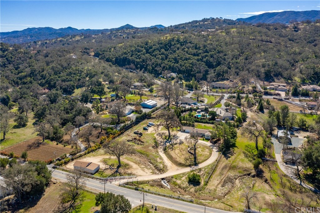 9675 Santa Lucia Road Atascadero, CA 93422 - Photo 1 of 1
