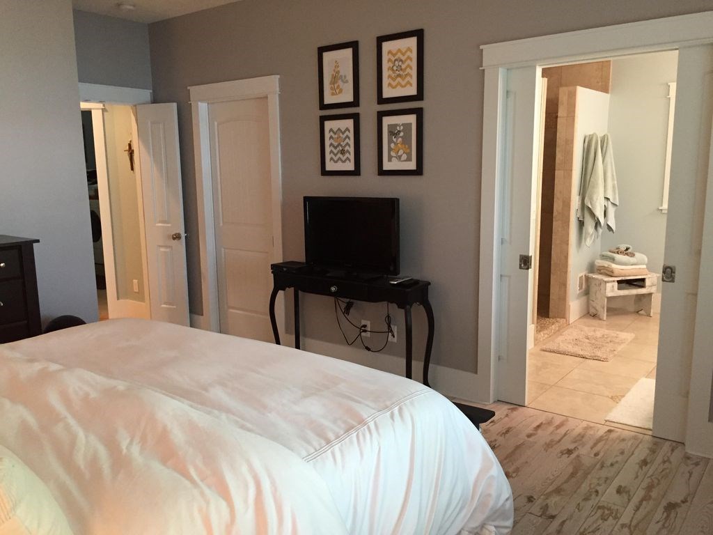 82-70 Highview Road Traverse City, MI 49696 - Photo 18 of 45 1874279-17.JPG