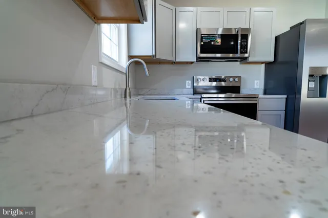 $275,000 | 240 Deford Avenue, Stanley, VA 22851