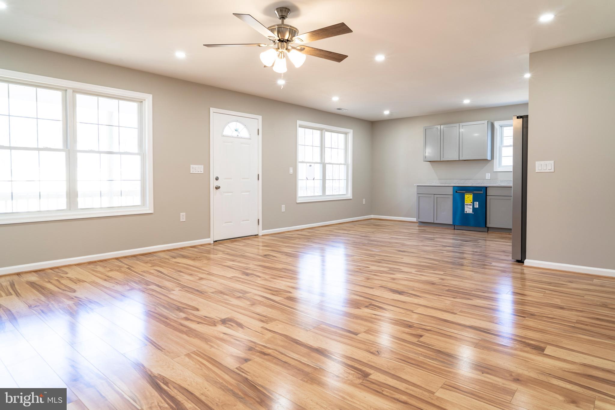 240 Deford Avenue Stanley, VA 22851 - Photo 13 of 60