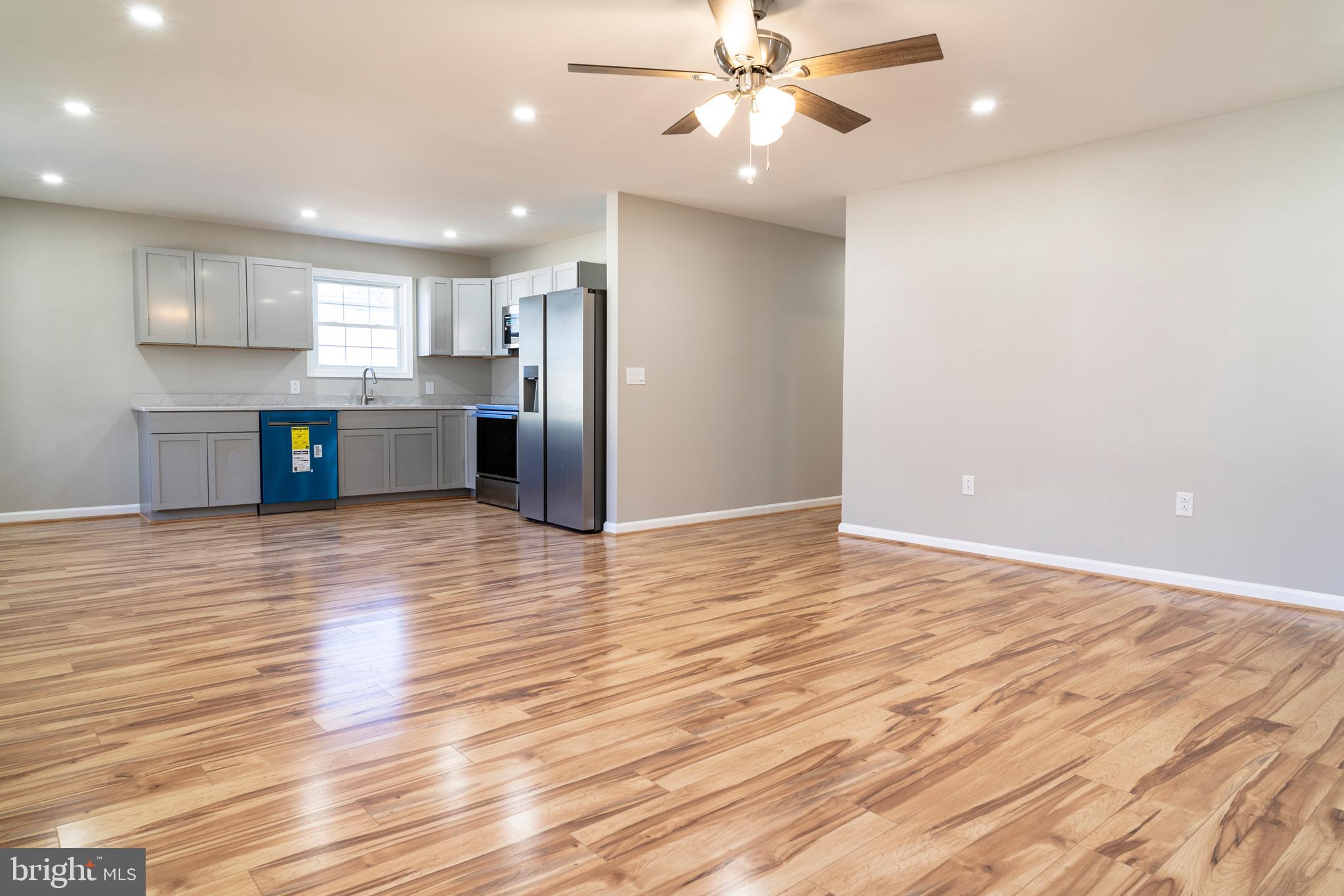 240 Deford Avenue Stanley, VA 22851 - Photo 14 of 60