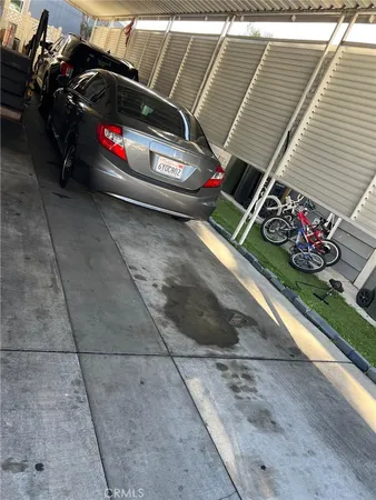 a view of a back yard of the house