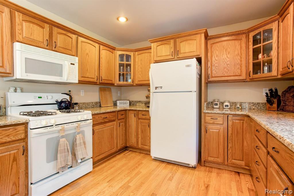 3545 Rush Lake Road Pinckney, MI 48169 - Photo 23 of 41