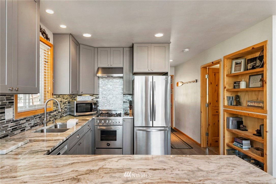 8555 Flagler Road Nordland, WA 98358 - Photo 10 of 30 Gallery Image 10
