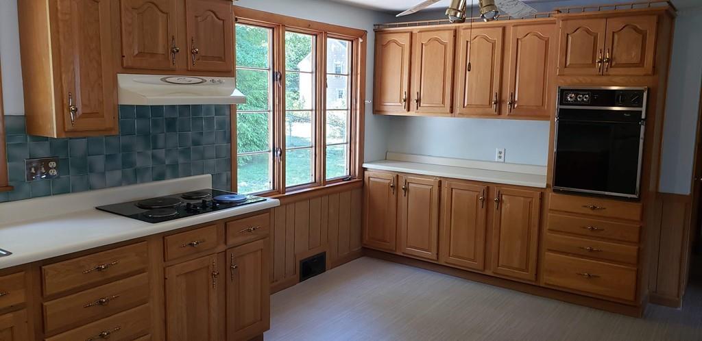 66 Pine Hill Road Springfield, MA 01118 - Photo 12 of 20