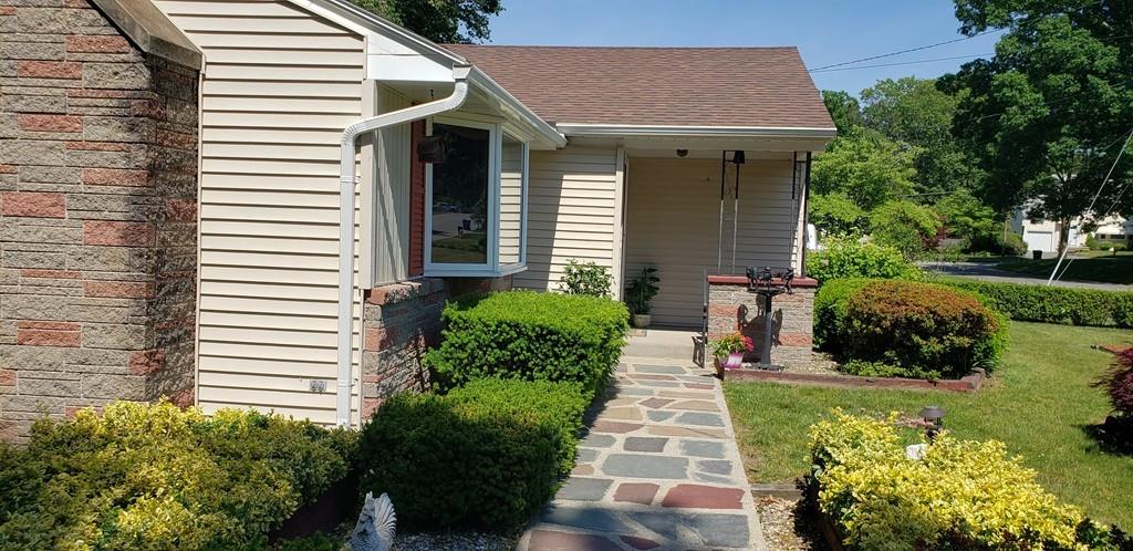 66 Pine Hill Road Springfield, MA 01118 - Photo 2 of 20