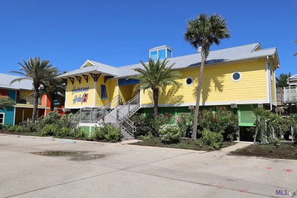 $240,000 | 120 Carmen Lane, Unit 31, Grand Isle, LA 70358