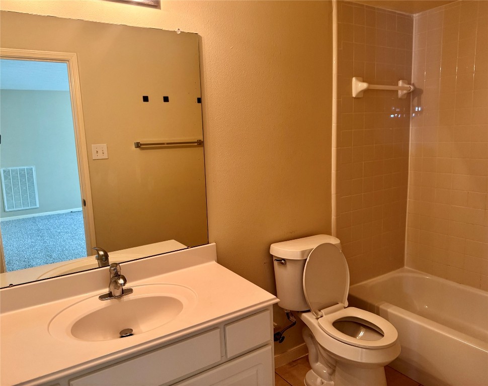 2311 Slate Ridge Lane Katy, TX 77494 - Photo 12 of 30 Bathroom #2