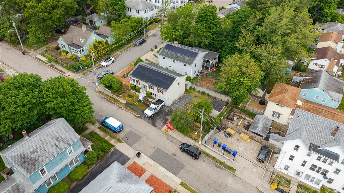 105 Lyman Street Pawtucket, RI 02860 - Photo 7 of 32