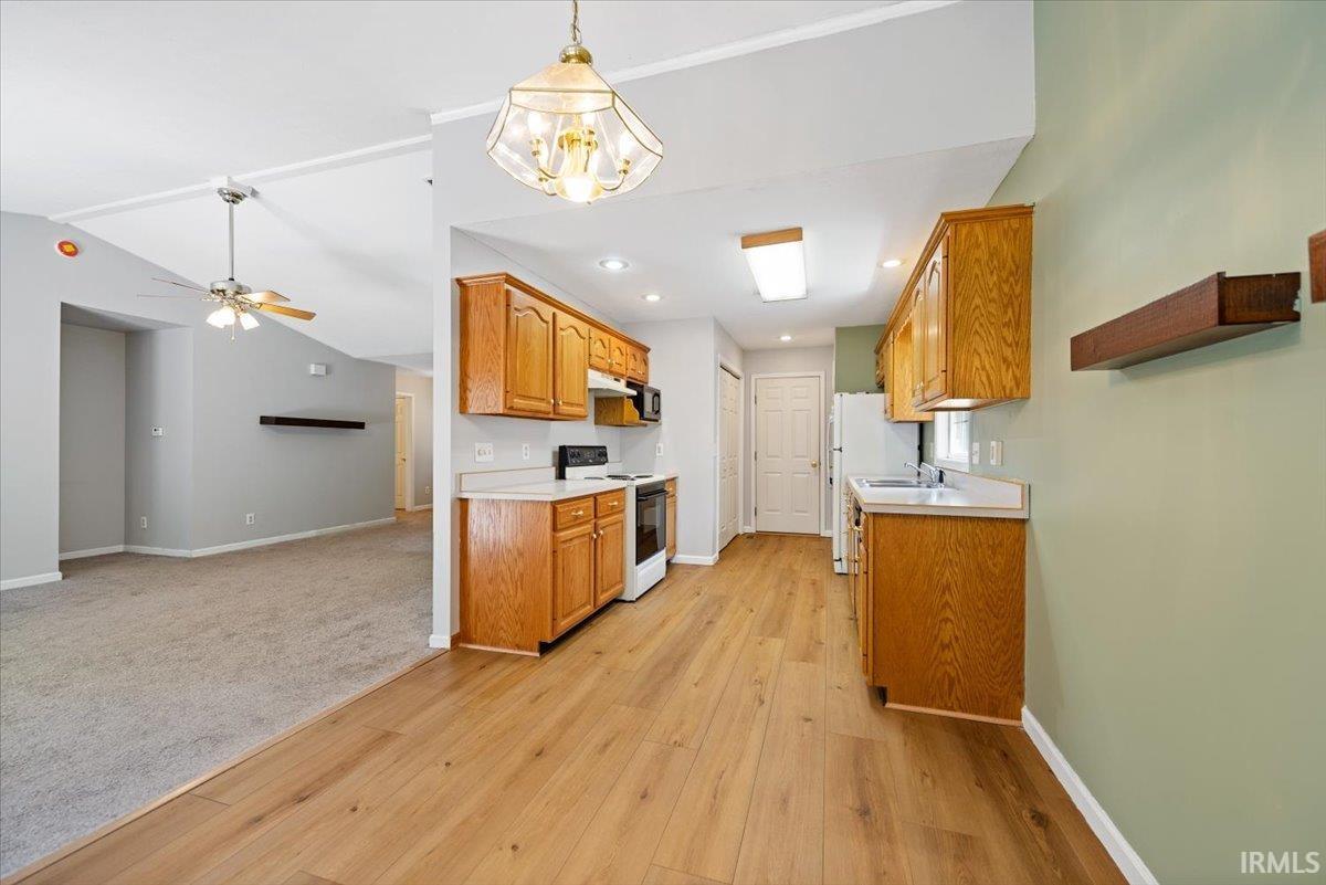 2664 South Danlyn Road Bloomington, IN 47403 - Photo 5 of 20