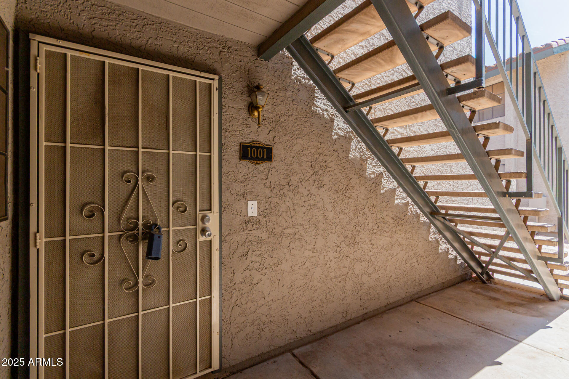 533 West Guadalupe Road, Unit 1001 Mesa, AZ 85210 - Photo 3 of 27 02 Guadalupe