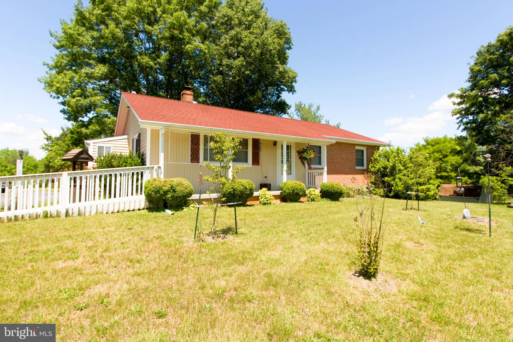 4250 Palmyra Church Road Edinburg, VA 22824 - Photo 2 of 24