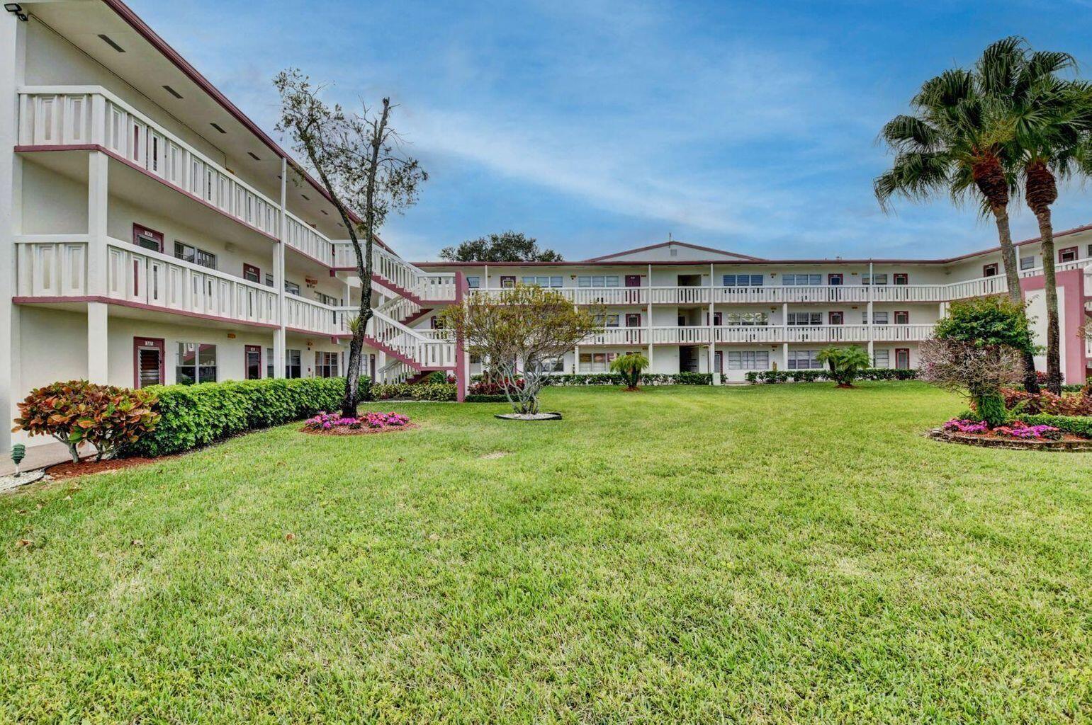 571 Fanshaw North Boca Raton, FL 33434 - Photo 1 of 28 Fanshaw N