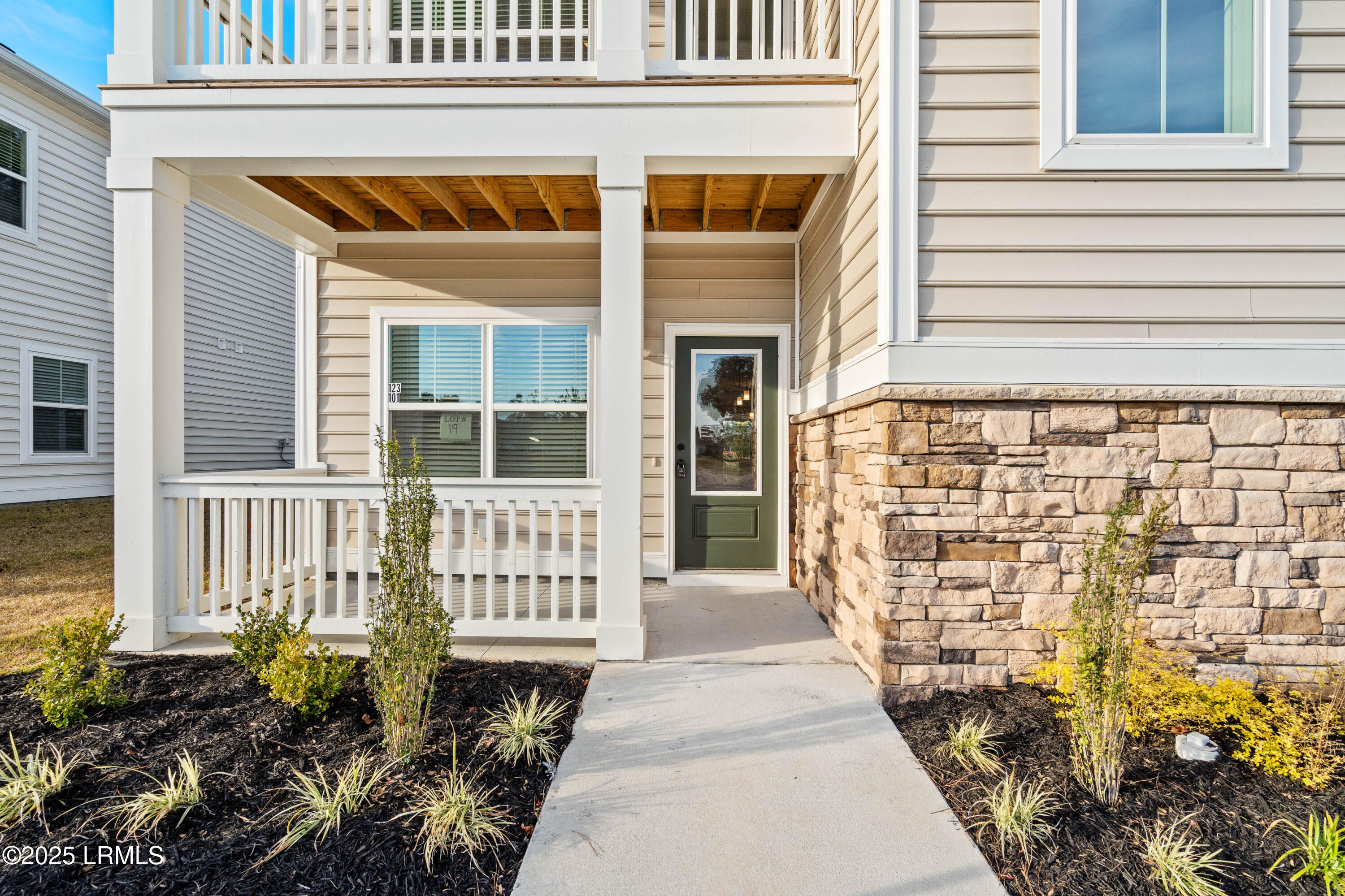 123 Silver Street, Unit 101 Ridgeland, SC 29936 - Photo 2 of 40 Foxchase 19-1