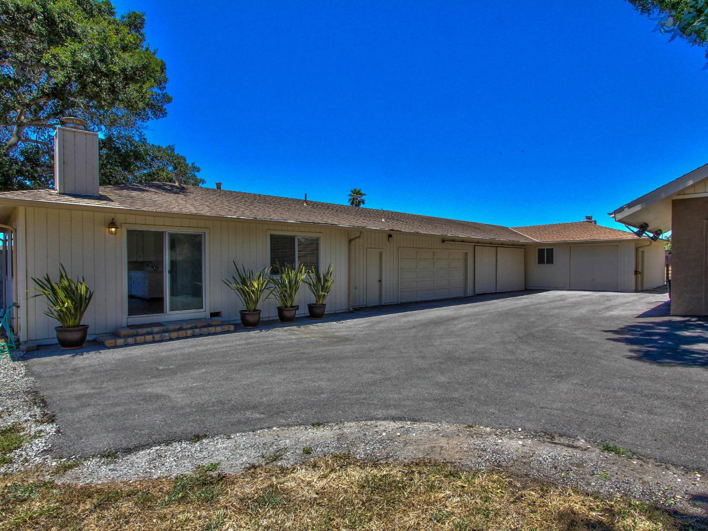 690 Old Stage Road Salinas, CA 93908 - Photo 34 of 44 Gallery Image 34