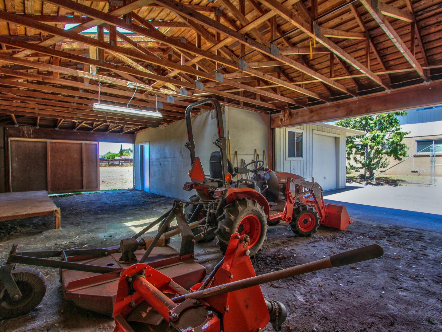 690 Old Stage Road Salinas, CA 93908 - Photo 36 of 44 Gallery Image 36