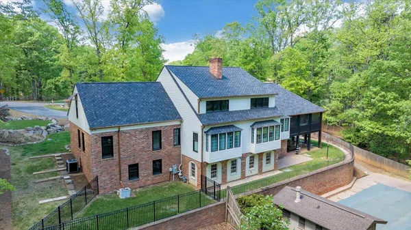 $1,390,000 | 5141 Cross Bow Circle, Roanoke, VA 24018