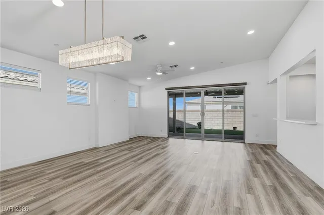 $2,995 | 9958 Eagen Valley Street, Las Vegas, NV 89166