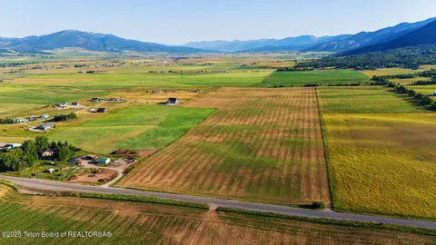 $1,300,000 | 116 Freedom Wy, Freedom, WY 83120