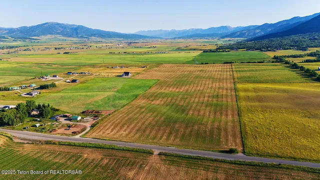 $1,300,000 | 116 Freedom Wy, Freedom, WY 83120