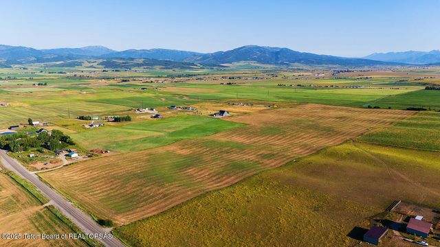 $1,300,000 | 116 Freedom Wy, Freedom, WY 83120