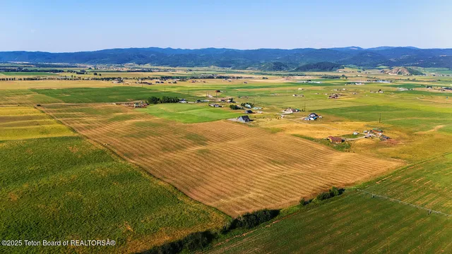 $1,300,000 | 116 Freedom Wy, Freedom, WY 83120