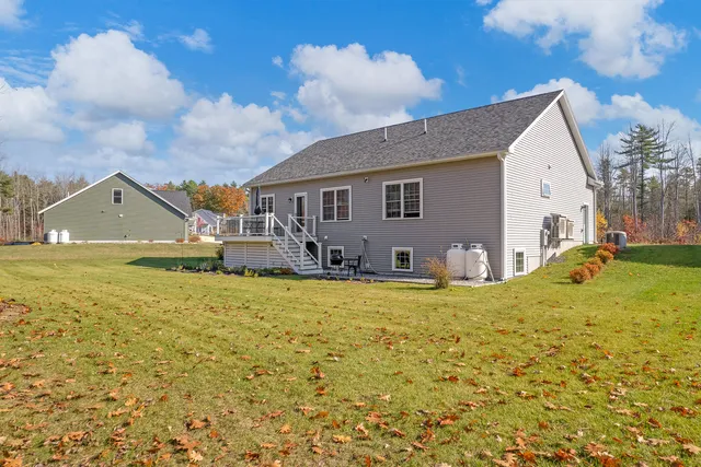 $650,000 | 11 Beacon Drive, Brunswick, ME 04011