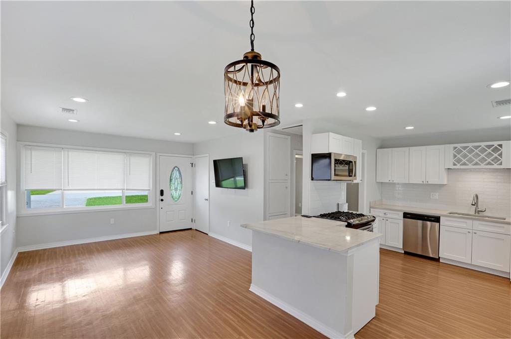 517 Moss Lane River Ridge, LA 70123 - Photo 4 of 15 Gallery Image 4
