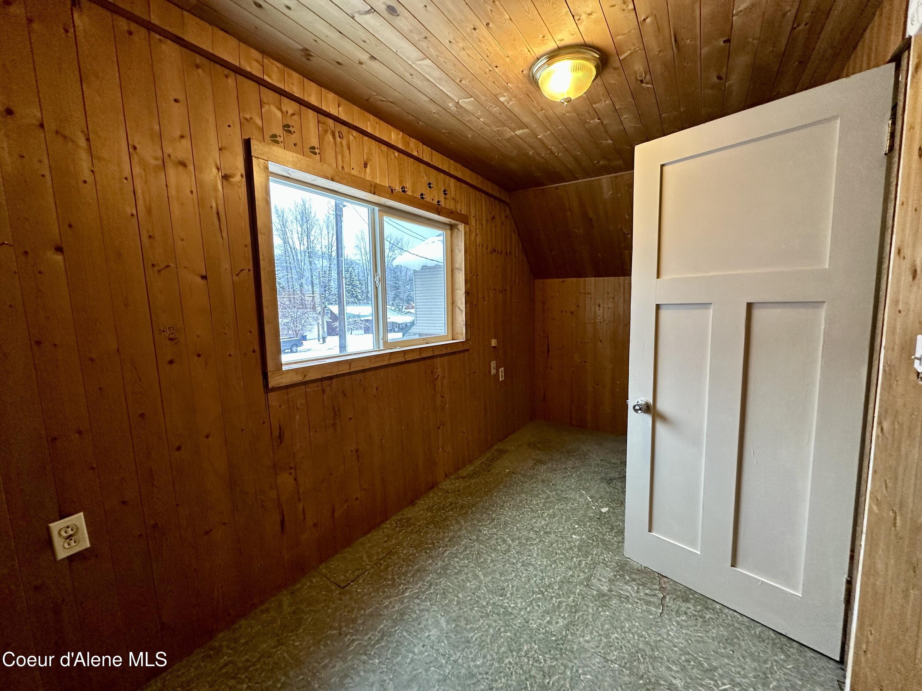615 Earle Street Mullan, ID 83846 - Photo 24 of 37 22