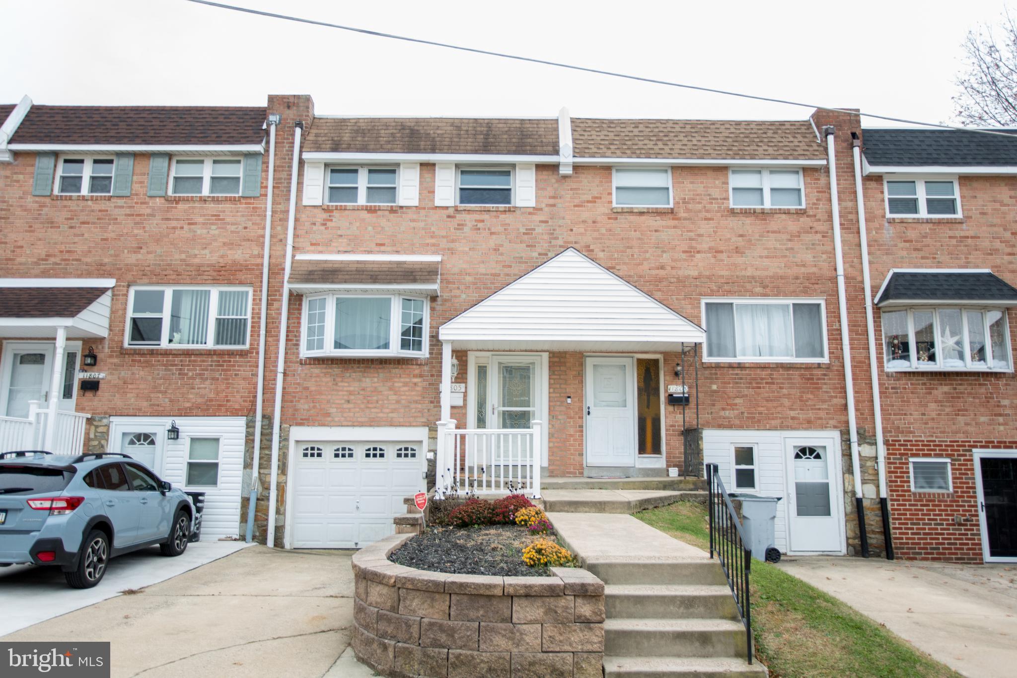 11805 Millbrook Road Philadelphia, PA 19154 - Photo 1 of 38 Exterior Front