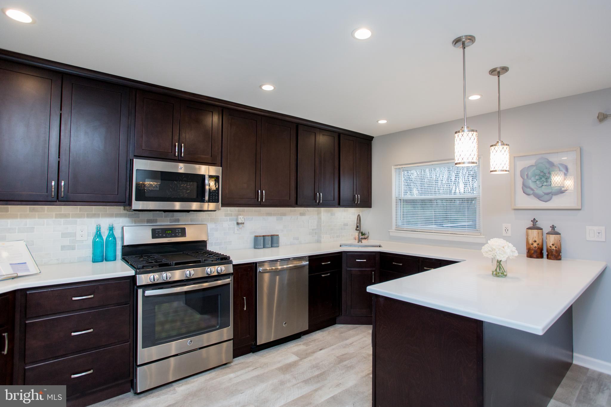 11805 Millbrook Road Philadelphia, PA 19154 - Photo 12 of 38 Kitchen