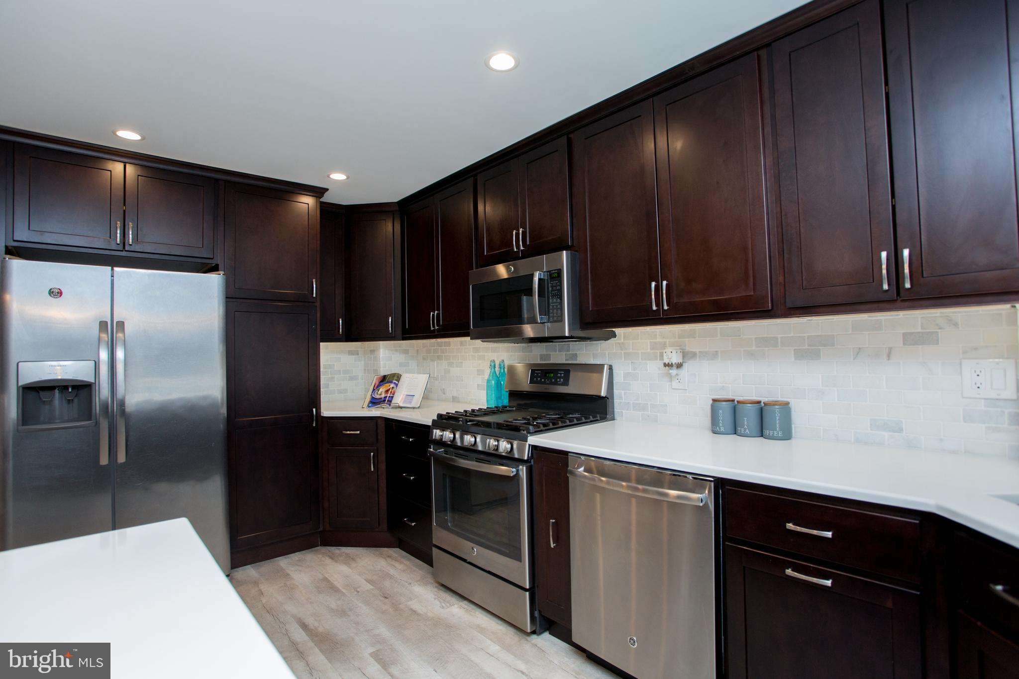 11805 Millbrook Road Philadelphia, PA 19154 - Photo 13 of 38 Kitchen