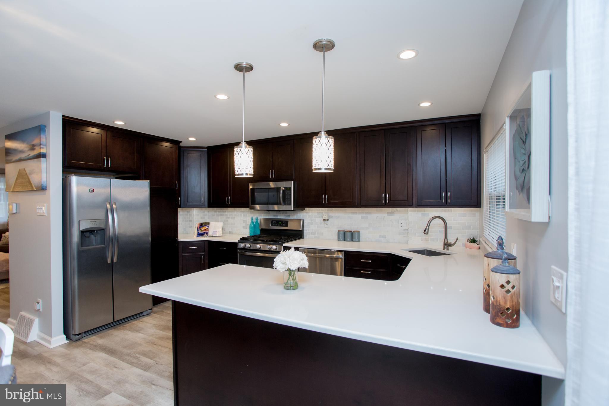 11805 Millbrook Road Philadelphia, PA 19154 - Photo 14 of 38 Kitchen