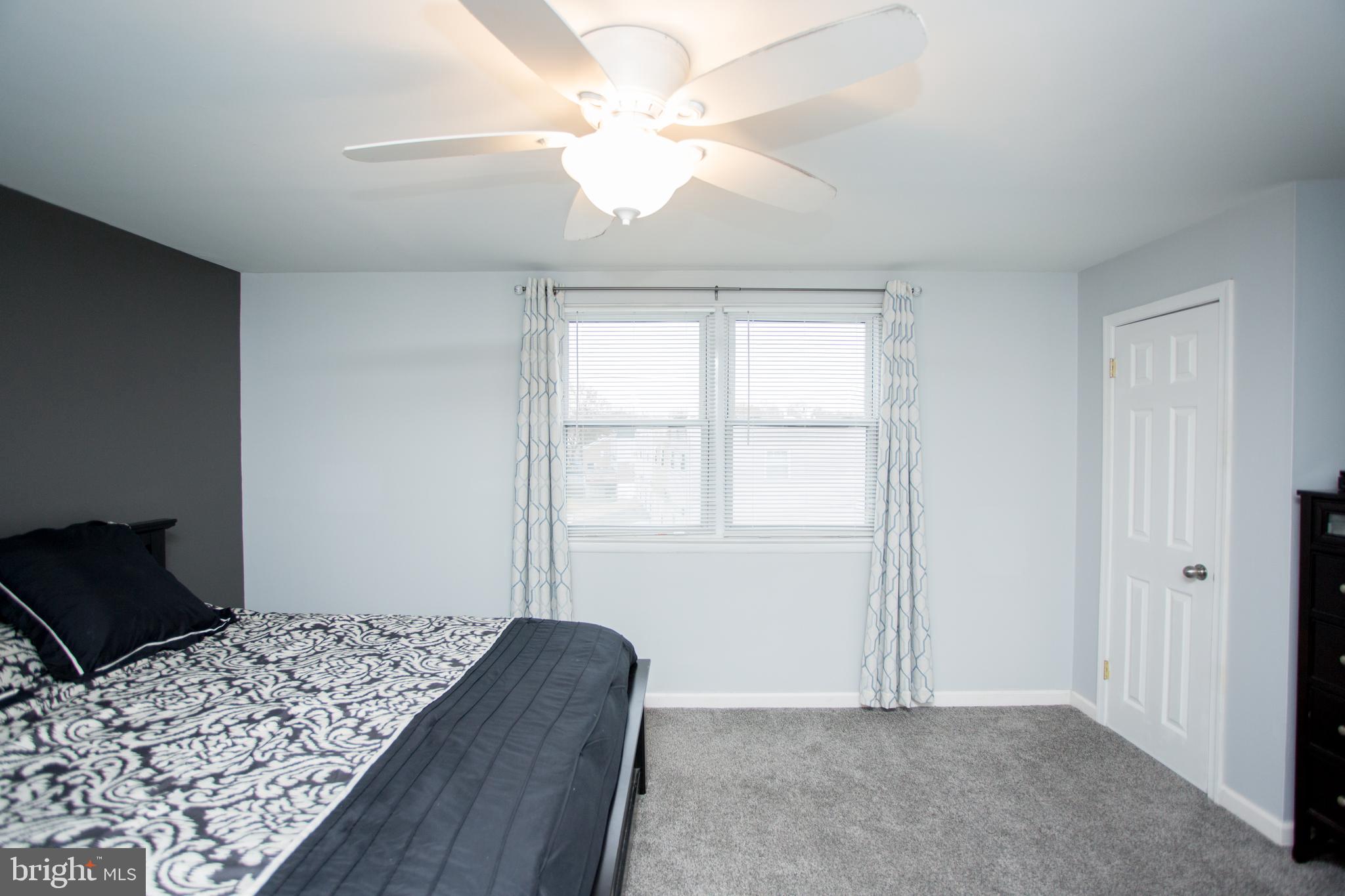 11805 Millbrook Road Philadelphia, PA 19154 - Photo 20 of 38 Main Bedroom
