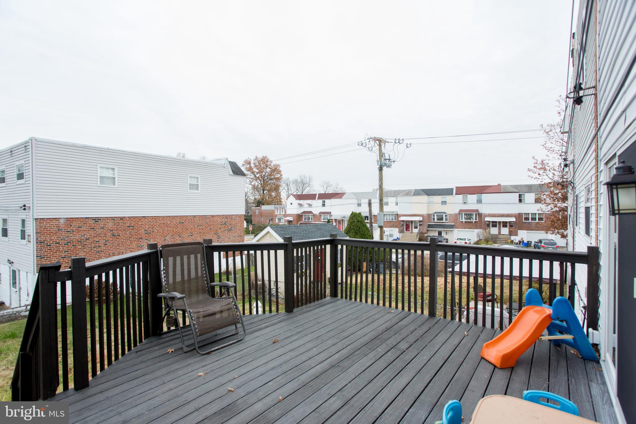11805 Millbrook Road Philadelphia, PA 19154 - Photo 34 of 38 Rear Deck
