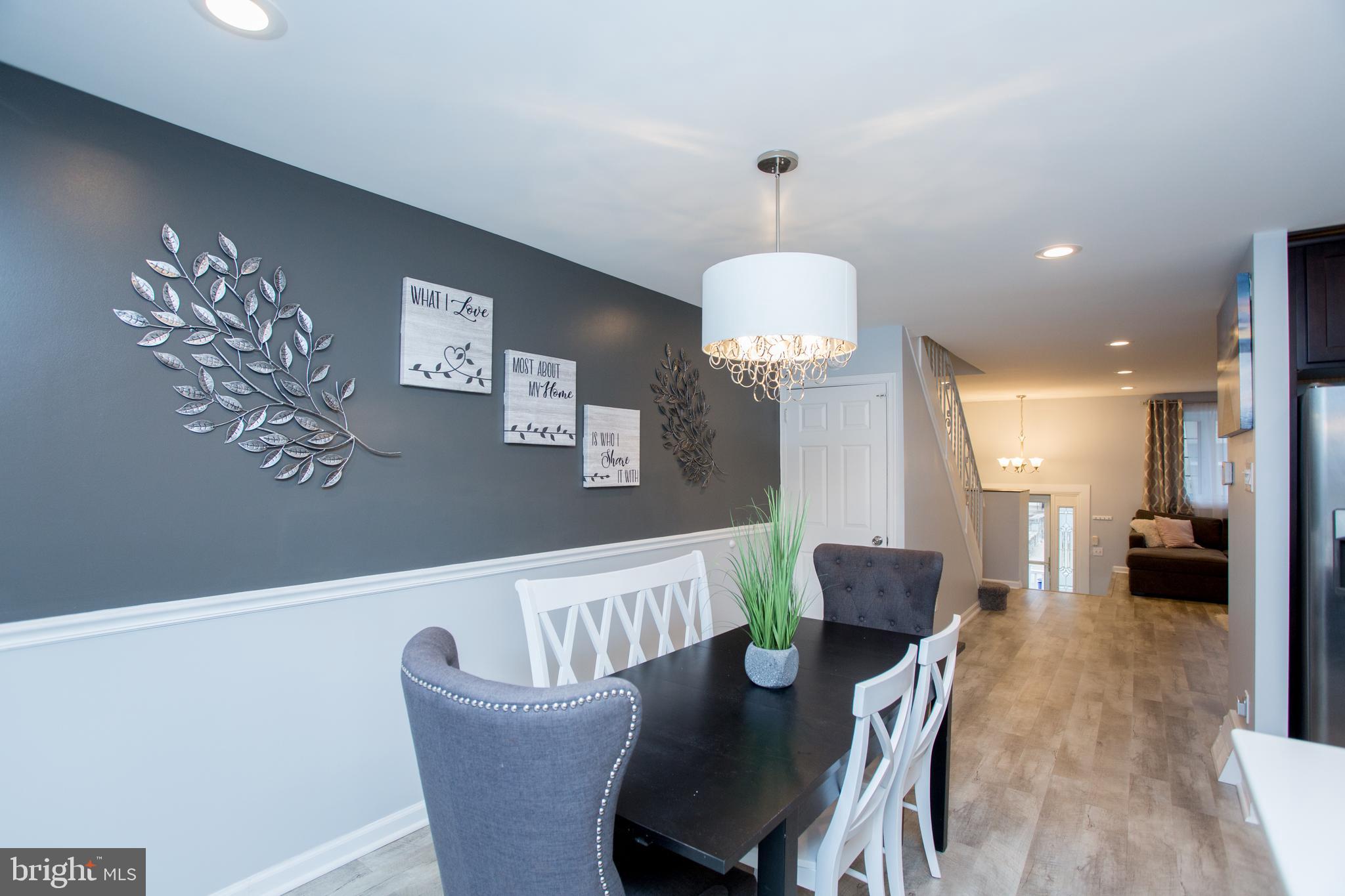 11805 Millbrook Road Philadelphia, PA 19154 - Photo 9 of 38 Dining Room