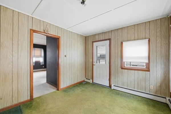 $325,000 | 10-12 Oakdale Place, Easthampton, MA 01027