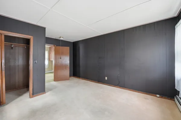 $325,000 | 10-12 Oakdale Place, Easthampton, MA 01027