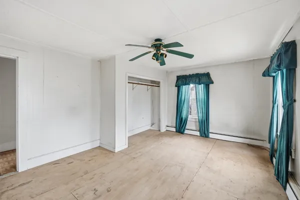 $325,000 | 10-12 Oakdale Place, Easthampton, MA 01027