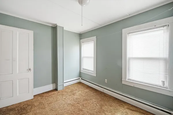 $325,000 | 10-12 Oakdale Place, Easthampton, MA 01027