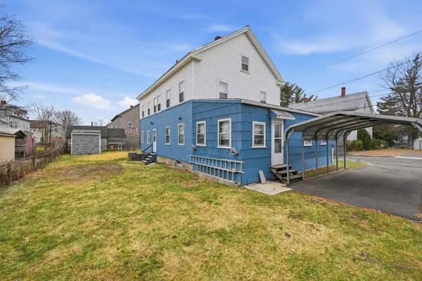 $325,000 | 10-12 Oakdale Place, Easthampton, MA 01027