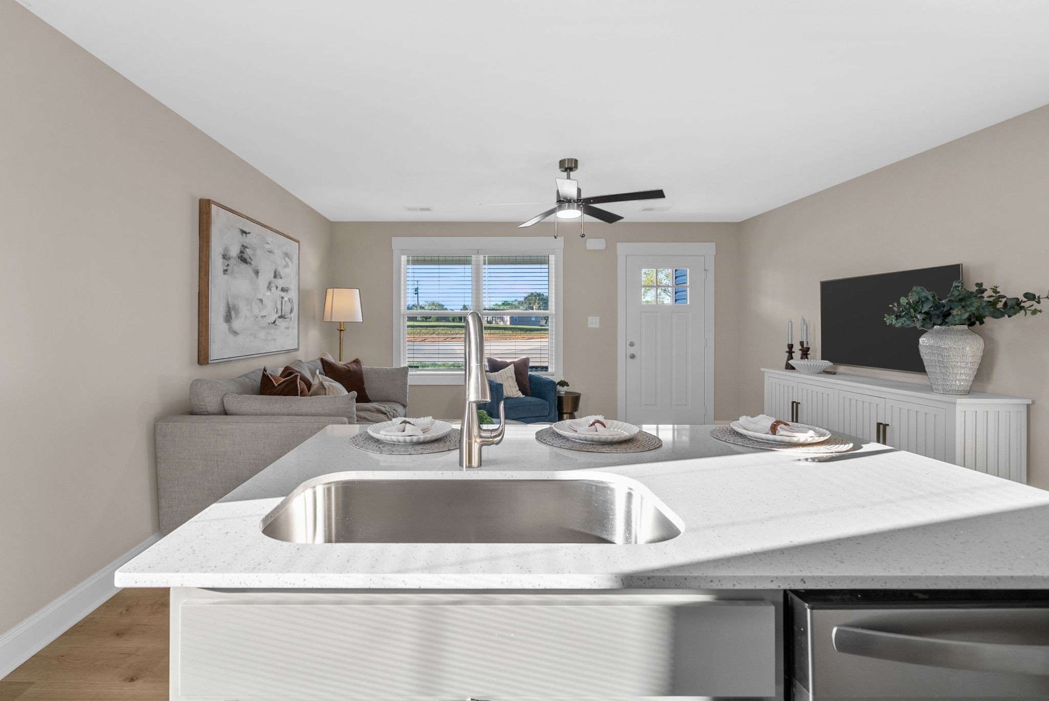 225 Primrose Way Oak Grove, KY 42262 - Photo 7 of 20 a bathroom with a sink and a mirror