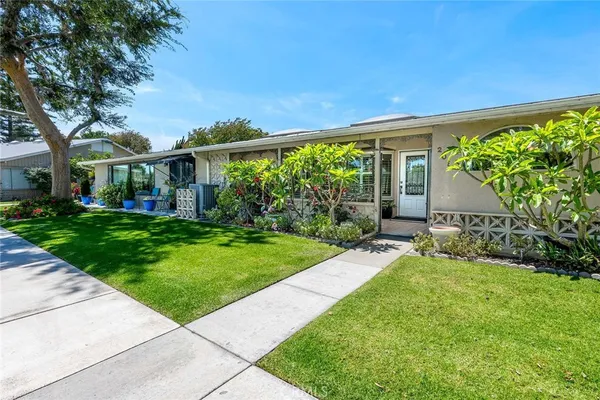 $575,000 | 1830 Sunningdale Road, Seal Beach, CA 90740