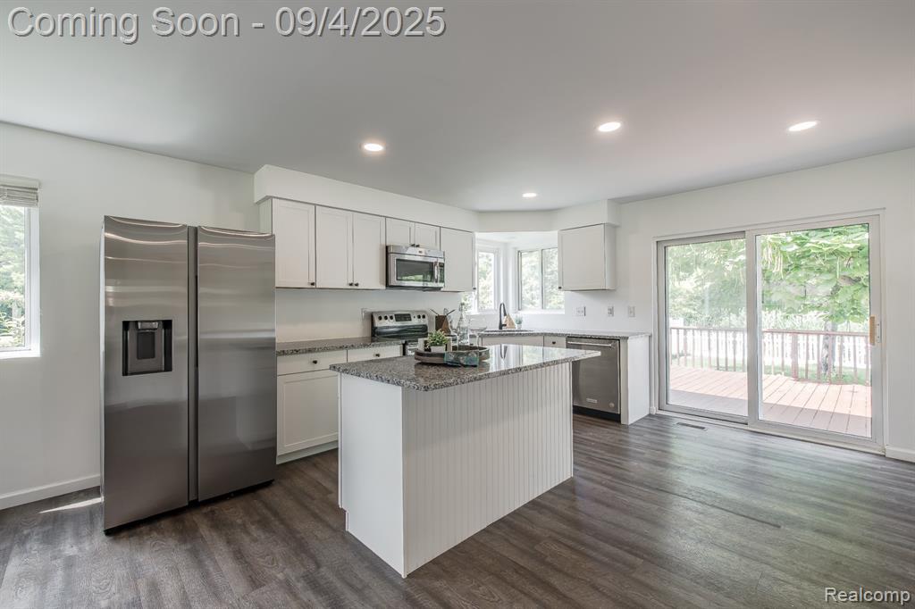 2595 Elmcrest Road Sterling Heights, MI 48310 - Photo 14 of 37
