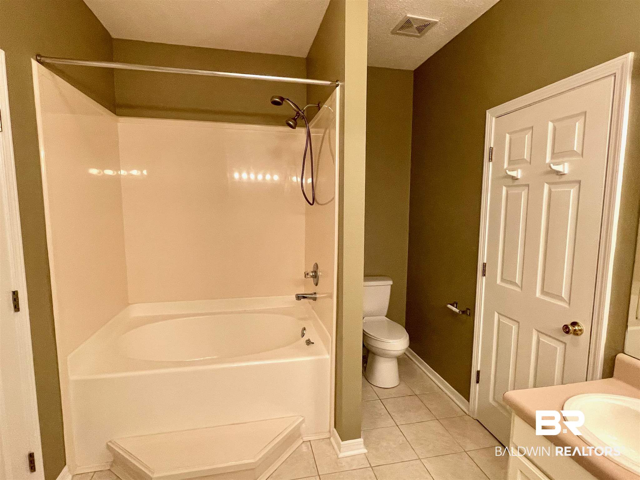 2651 South Juniper Street, Unit 104 Foley, AL 36535 - Photo 8 of 17