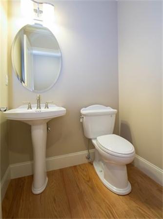 9 Chandler Road Burlington, MA 01803 - Photo 14 of 27 Gallery Image 14
