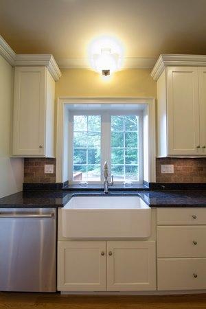 9 Chandler Road Burlington, MA 01803 - Photo 6 of 27 Gallery Image 6