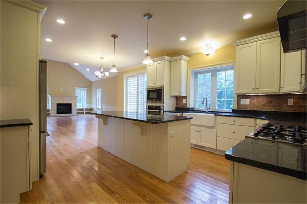 9 Chandler Road Burlington, MA 01803 - Photo 7 of 27 Gallery Image 7