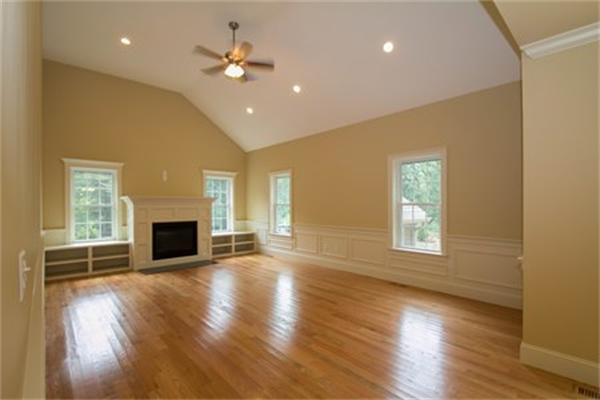 9 Chandler Road Burlington, MA 01803 - Photo 9 of 27 Gallery Image 9